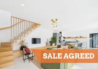 15 Eglinton LaneImage 1