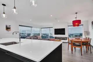 12 Dunluce ViewImage 6