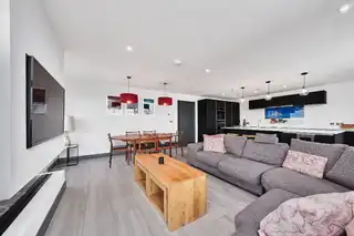 12 Dunluce ViewImage 8