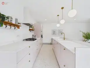 11 Eglinton LaneImage 3