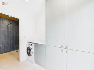 15 Eglinton LaneImage 8