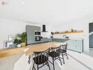 15 Eglinton LaneImage 6