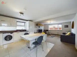 2 19 Lansdowne CrescentImage 10