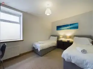 2 19 Lansdowne CrescentImage 14