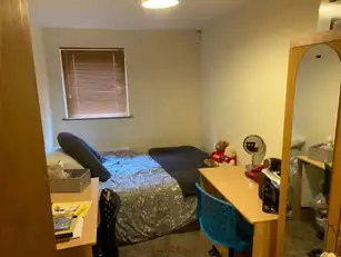 Flat 2 128 Malone AvenueImage 6