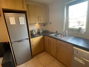 Flat 2 37 Tates AvenueImage 5