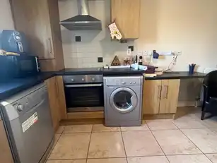 Flat 2 37 Tates AvenueImage 4