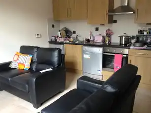 Flat 1 37 Tates AvenueImage 4