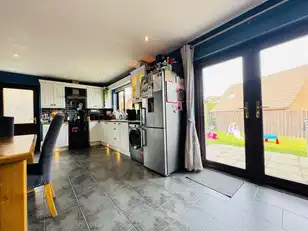 53 Hollybrook AvenueImage 8