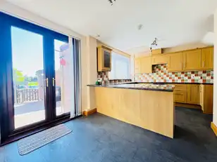 44 East WayImage 5