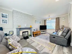 66 Burnthill CrescentImage 4