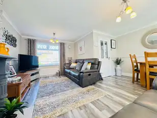 66 Burnthill CrescentImage 5