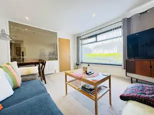 8 Waverley AvenueImage 4
