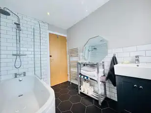 8 Waverley AvenueImage 11