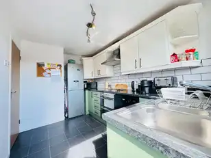 8 Waverley AvenueImage 6