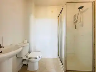 9 The PoplarsImage 9