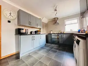 15 Braeside ParkImage 4