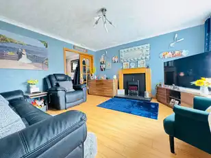 15 Braeside ParkImage 2
