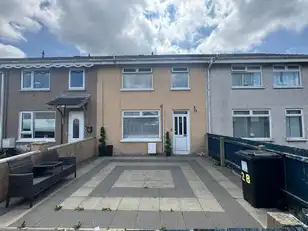 Image 1 for 28 Rathfern Way
