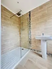 27 Mount Pleasant RoadImage 15