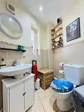 Apt 5, 14 St. Quentin AvenueImage 9