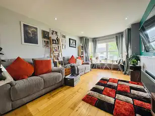 Apt 5, 14 St. Quentin AvenueImage 2