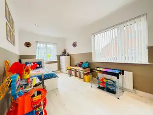 33 Kings CrescentImage 8