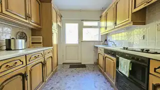 5 Brook GreenImage 6