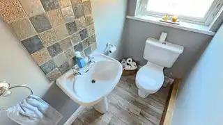 7 Craigs CloseImage 3