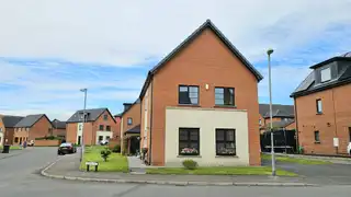 33 Highgrove CrescentImage 2