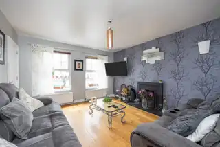 64 Kilmore VillageImage 5