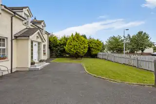 64 Kilmore VillageImage 29