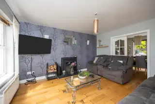 64 Kilmore VillageImage 7