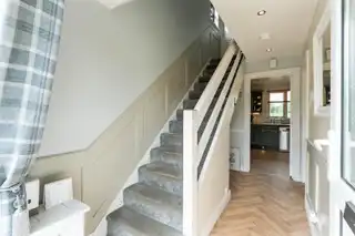 6 Whyte FieldImage 3