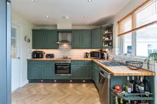 6 Whyte FieldImage 11