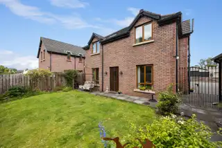 1B Rowallane CloseImage 25