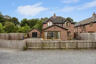 1B Rowallane CloseImage 28