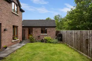 1B Rowallane CloseImage 26