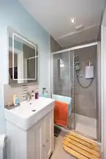 1B Rowallane CloseImage 17