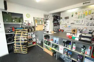 12 High StreetImage 3