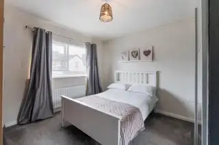 12 Millbank GroveImage 18