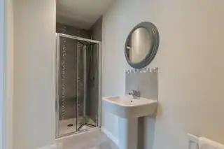 12 Millbank GroveImage 16