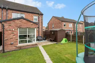 12 Millbank GroveImage 25