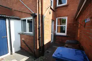 6 HillsideImage 16