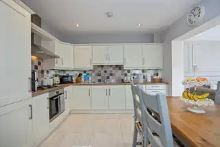 26 Fountain CrescentImage 8