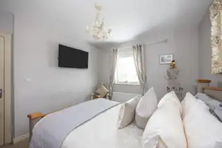 26 Fountain CrescentImage 18