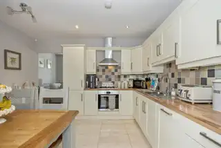 26 Fountain CrescentImage 9
