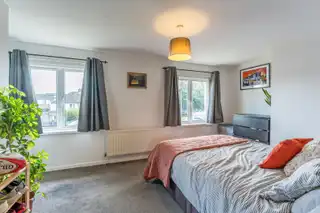 18 Park CrescentImage 13