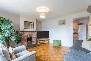 18 Park CrescentImage 7