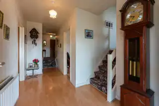 16 Hillcrest AvenueImage 6